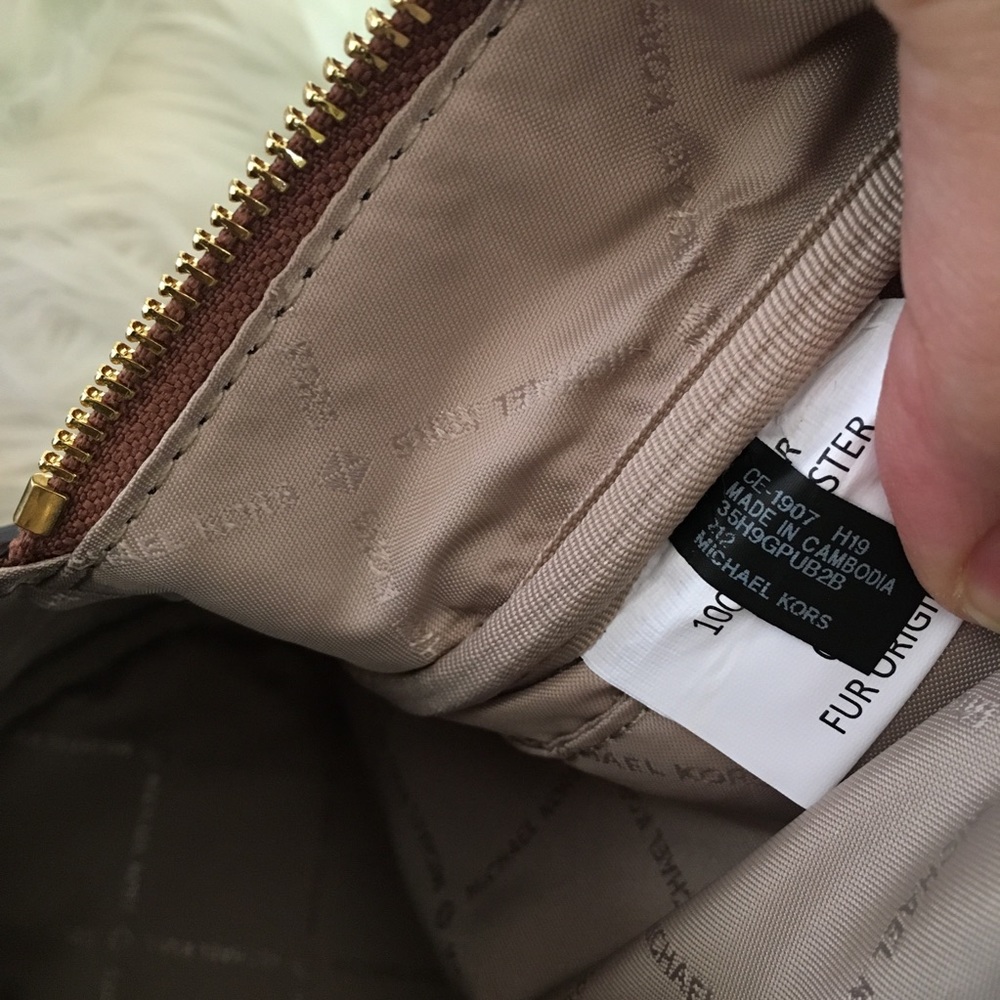 Last one ✨Michael Kors medium abbey aspen backpack - Picture 8 of 8